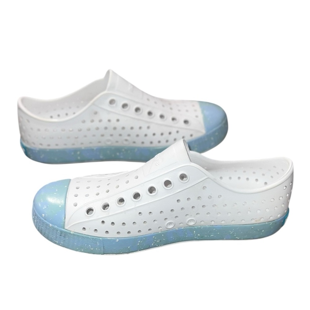 Native Shoes Jefferson White Blue Speckled Slip-On Sneakers Size 7 Waterproof - Picture 4 of 7